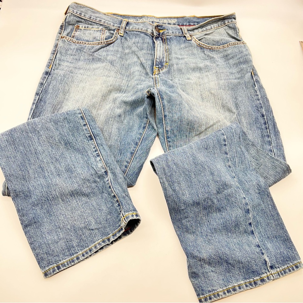 Old Navy Famous Slim Fit Medium Blue Wash 5 pocket Jeans Size 38 X 32